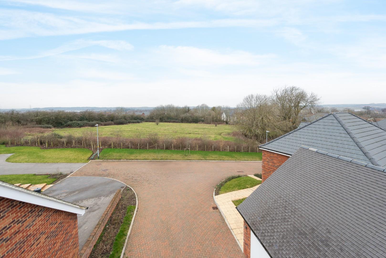 Cruickshank Mead, Leighton Buzzard Quarters Estate Agents